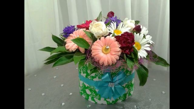 Цветочная композиция в коробке. Flower Arrangement in a Box. смотреть онлайн