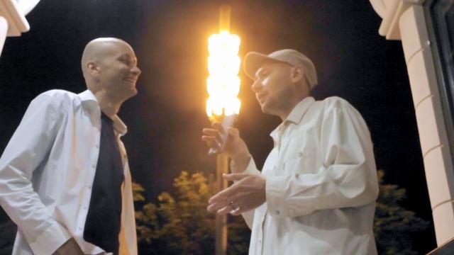 Выживание в Москве. Воровство. Медитация на деньги. Разговор друзей смотреть онлайн