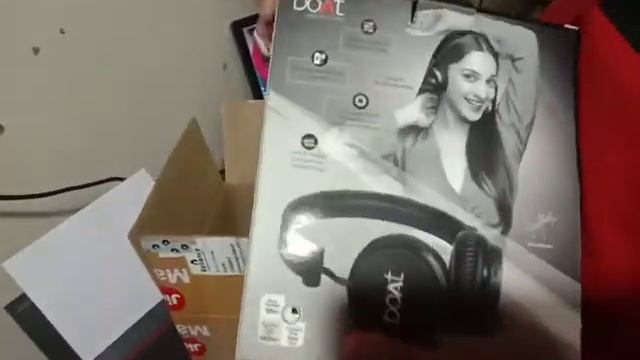 boAt Rockerz 400 on ear Bluetooth headphones Unboxing In Hindi By Anurag Tiwari смотреть онлайн