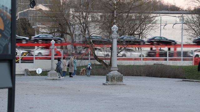 A train in Ljubljana смотреть онлайн