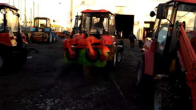 Подметально уборочная машина на базе мтз 320.4 смотреть онлайн