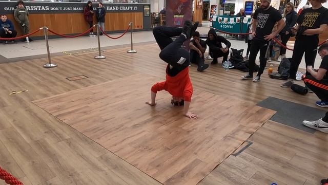 Redditch Kingfisher Centre смотреть онлайн