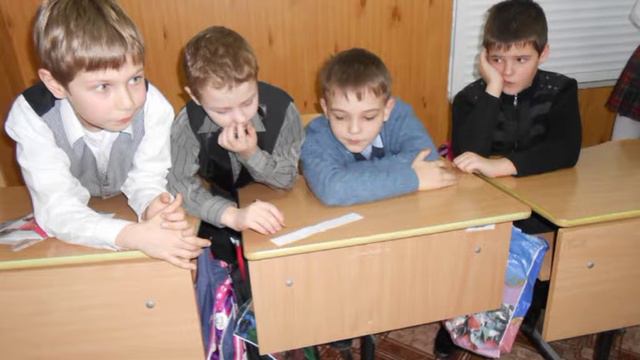 Рыцарский турнир 3-А класс УВК №6.mpg смотреть онлайн