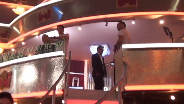 Stanislav Bondarenko зал сошел с ума часть II смотреть онлайн