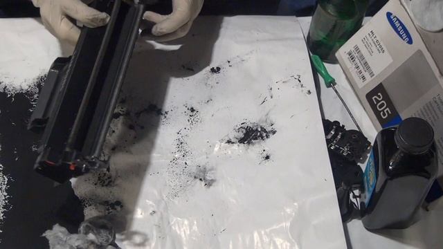 Самостоятельная заправка картриджа SAMSUNG MLT-D205 в домашних условиях смотреть онлайн