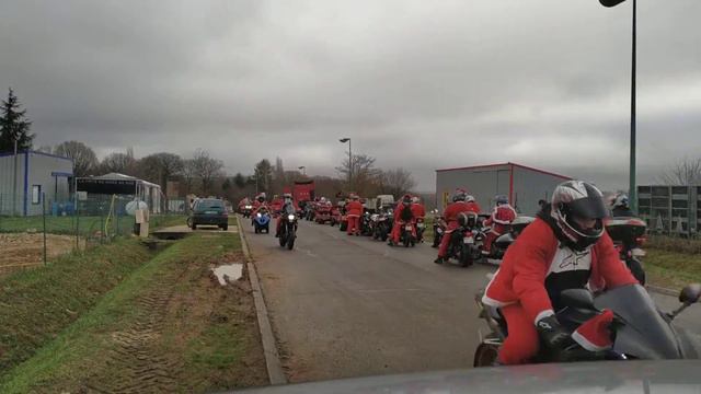 peres noel 2018 montargis смотреть онлайн