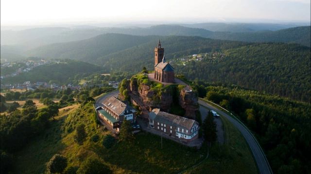 церковь в Дабо (Le Rocher du Dabo) смотреть онлайн