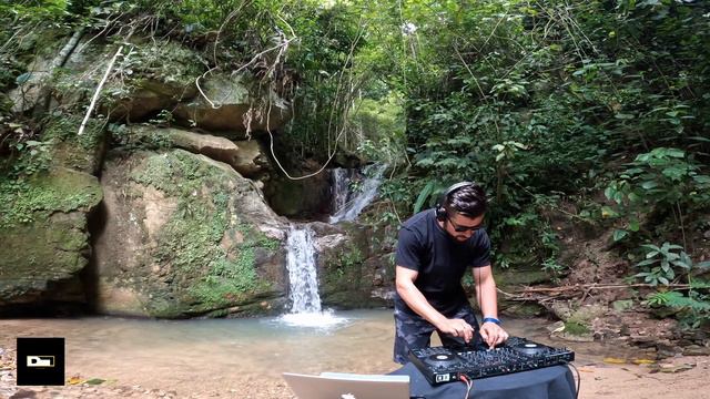 Rios de Colombia DJ set ...::: INSession with Diego Luna [7] :::... 🪐🌙💯🤖 #techno #music #dj #set смотреть онлайн
