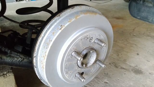 Переборка задней подвески и тормозов Хундай Гетц самому
