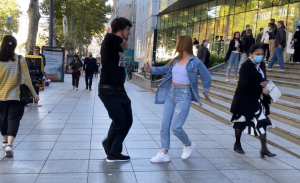 Девушки Танцуют Бомба На Улице Гогия Тбилиси Лезгинка 2023 Lezginka ALISHKA Chechen Dance Gogia