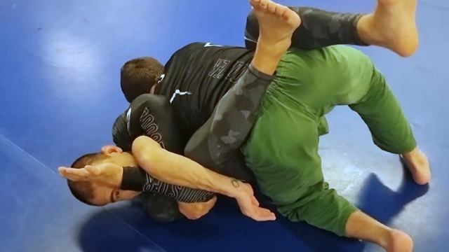 More control with this Modified Kimura Grip смотреть онлайн