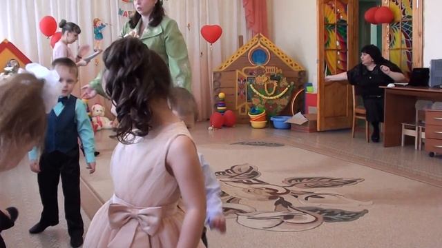 Утренник 8 марта средняя группа смотреть онлайн