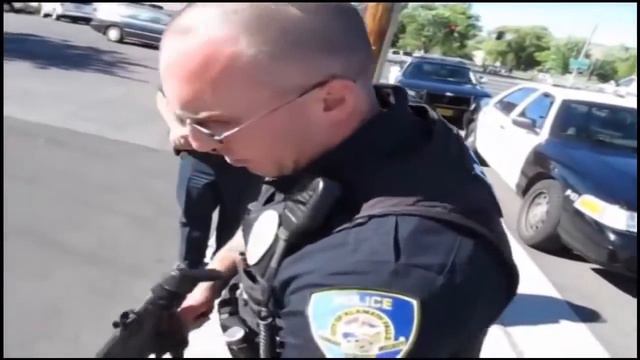 Полиция США - Юрист с автоматом смотреть онлайн