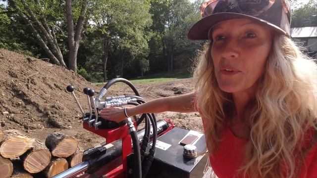 #895 Incredible LOG SPLITTER, Wolfe Ridge, Not your typical splitter! смотреть онлайн