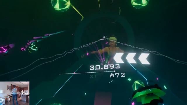 Dance Collider - 2 Minute Review смотреть онлайн