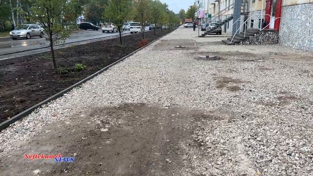 Асфальт на тротуарную плитку. Наверно такие технологии. смотреть онлайн