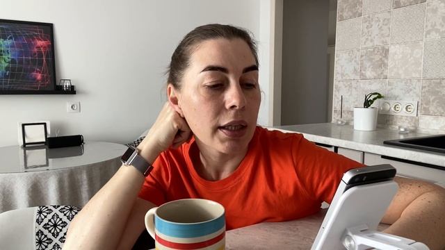 МУЖЧИНА В ЖЕНСКОМ БЕЛЬЕ | НИЩЕБРОД ТАЩИТ НА ДНО | МЕЖДУ НОГ У НЕГО НИЧЕГО | ЛИЗУНЫ ИЩУТ ТЕПЛА смотреть онлайн