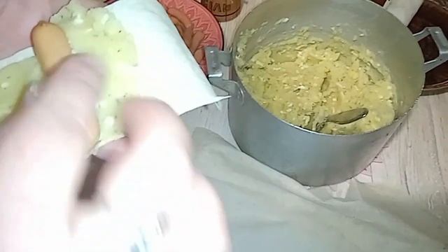 ЗАКУСКА ИЗ ЛАВАША С КАРТОШКОЙ И СОСИСКАМИ смотреть онлайн