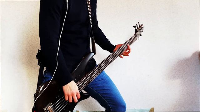Drowning Pool - Bodies || Bass Cover ft. Marius смотреть онлайн
