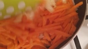 РЫБА - МИНТАЙ. ТУШЕНАЯ В МОЛОКЕ. ГОТОВИМ С ЛЮБОВЬЮ !