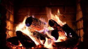 Камин 4K (Live 24/7). Расслабляющий камин с горящими дровами и треском огня