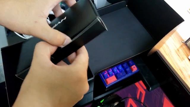 Unboxing HyperX Cloud 2 Pink White Edition смотреть онлайн