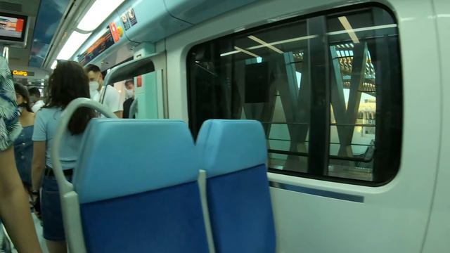 Один день в городе: Дубай смотреть онлайн