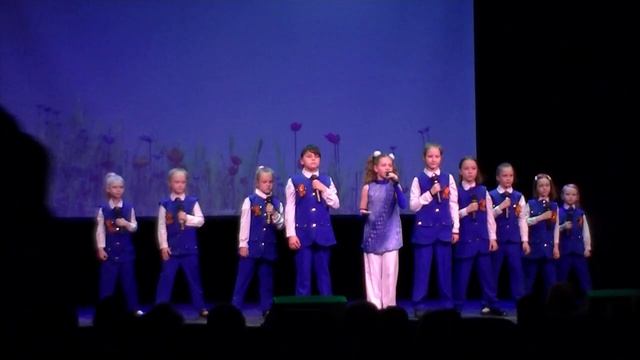 Аист на крыше исп. Никитина Мария и группа Серпантин смотреть онлайн