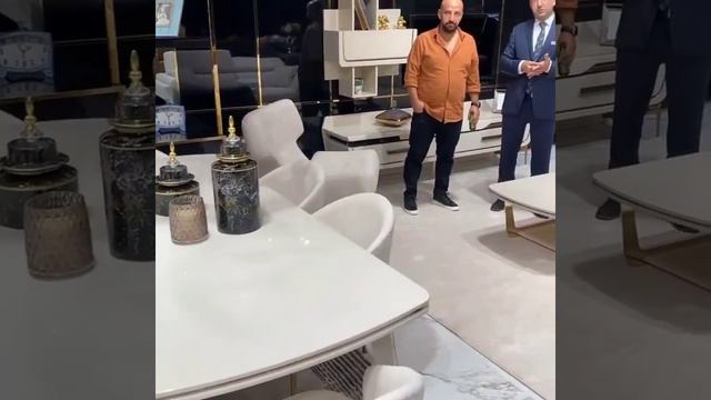 Bugatti Dining Room Set смотреть онлайн