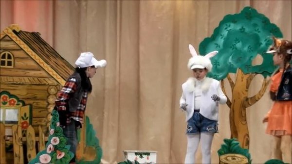 Музыкальный спектакль "Красная шапочка" по пьесе Е.Л.Щварца, руководитель Хакимова С.А.