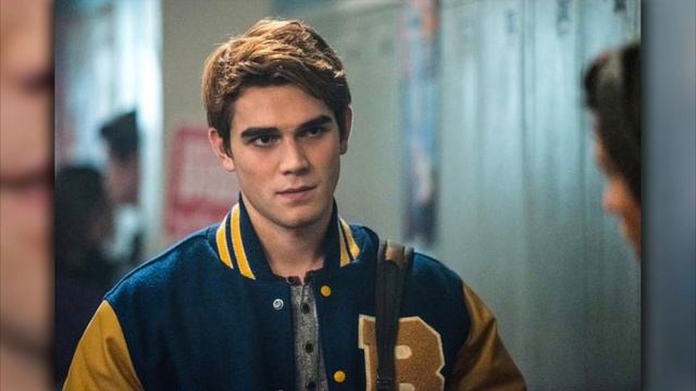 Riverdale Recap: The Outsiders (Season 1, Episode 8 "Maple Syrup Land Grab") смотреть онлайн