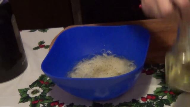 Как замариновать лук к шашлыку. Все на шашлыки. Часть 3. смотреть онлайн