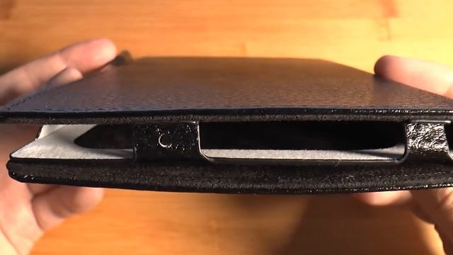 Отличный чехол для PocketBook 631 Touch HD с плюшками. смотреть онлайн