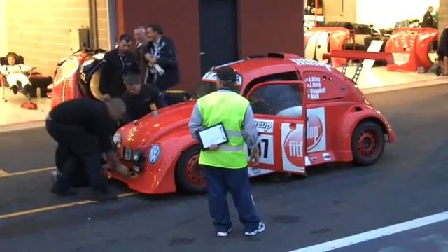 25 hrs of Spa - 10pm pit stop смотреть онлайн