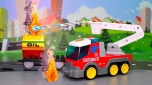 Мультики с игрушками про машинки - Пожарные машины и горящий вагон..mp4
