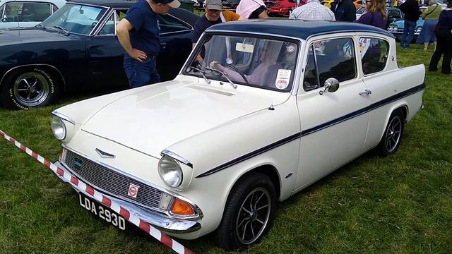 Ford Anglia 1200 super classic car смотреть онлайн
