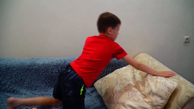Мама длинные ноги пришла ко мне Mommy Long Legs in real life смотреть онлайн