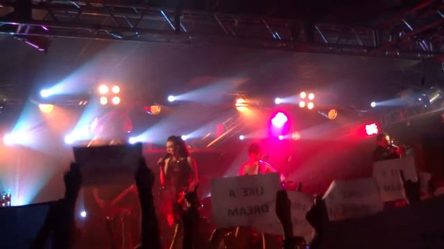 Amaranthe_Amaranthine_(12.12.14_Зал Ожидания) смотреть онлайн