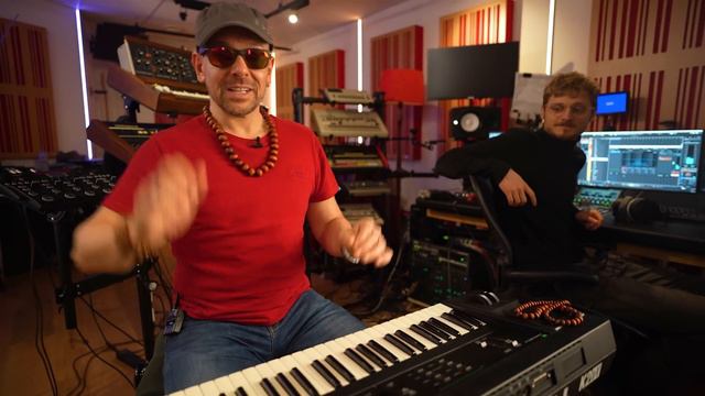 The Great Synth Hunt: The Kurzweil K2000 Synthesizer смотреть онлайн