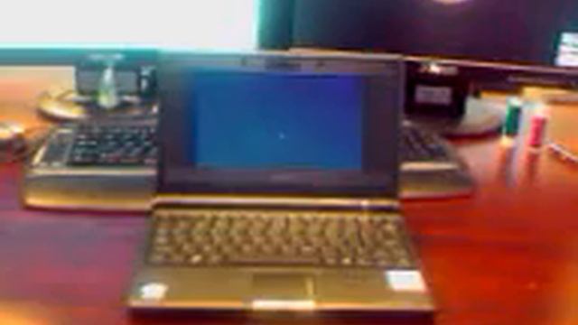 ASUS eeePC booting Windows XP смотреть онлайн