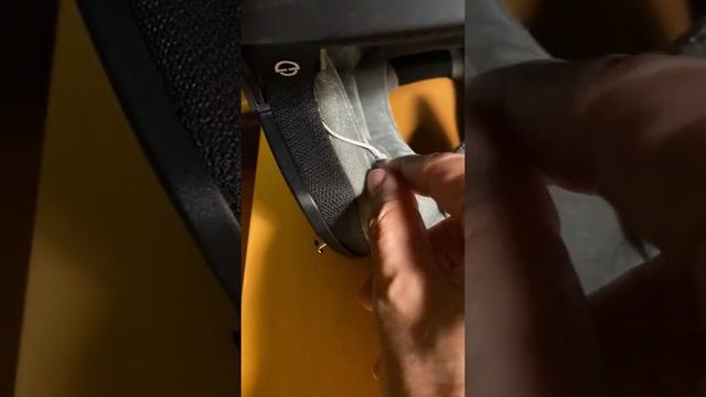 Schuberth C4 Pro - Inserting Apple EarBuds mic + GoPro Hero 9 Media Mod with Rode SC3 TRRS to TRS смотреть онлайн