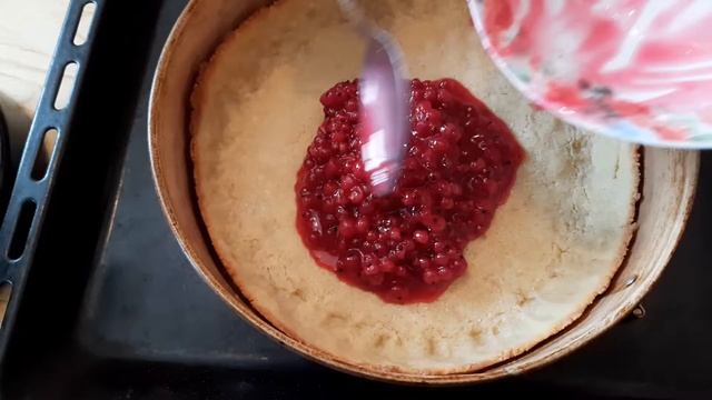 Пироги с печеньем и крабовыми палочками