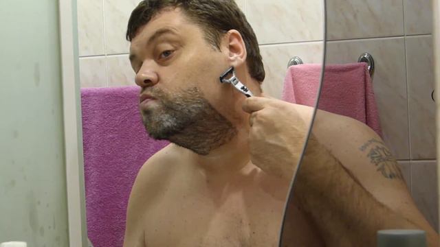 Сбрил бороду станком смотреть онлайн