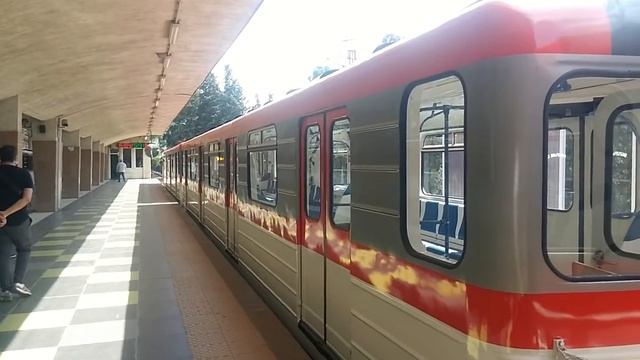 81-717М.5М и 81-717М/714М Обкатка На станции Дидубе смотреть онлайн