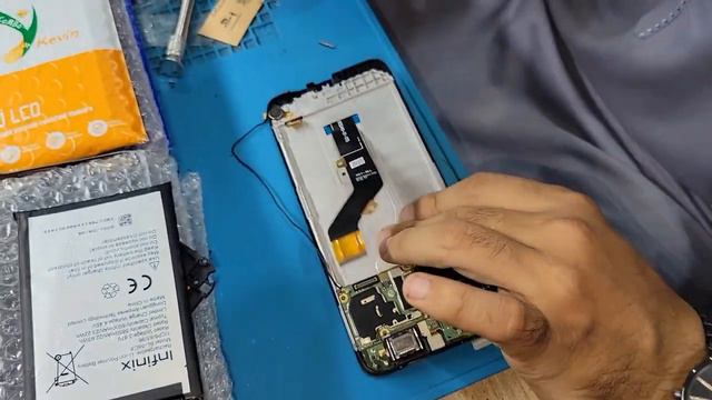 Замена экрана Restoring Your Infinix Phone's Cracked Screen A Comprehensive Guide смотреть онлайн