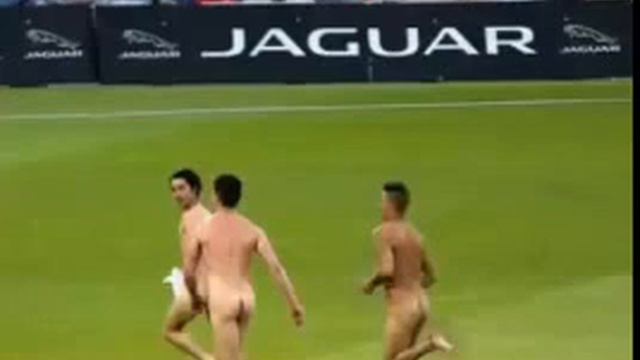 naked men streaking at sporting event Shocking смотреть онлайн