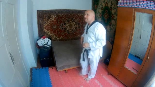 Работа в полёте - Долио Чаги. Техника выполнения и другие нюансы. Онлайн тренировка Taekwondo WT . смотреть онлайн