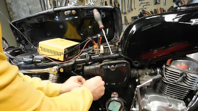 Honda125 twin moto d'occasion à réparer ce qu'il faut contrôler avant d'acheter une moto d'occasion смотреть онлайн