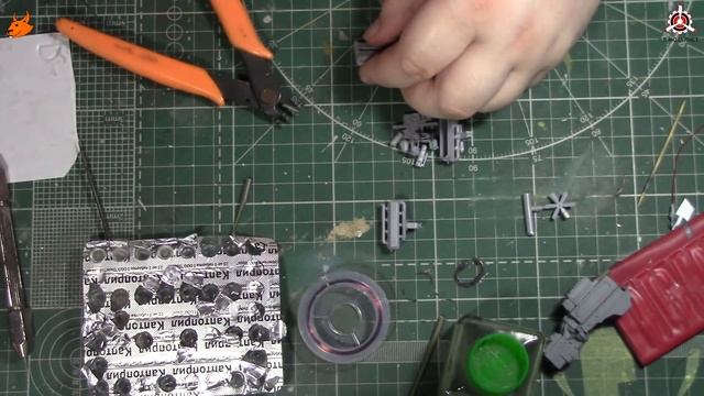 Первая часть сборки модели "УРАЛ 4320" фирмы Звезда в масштабе 1/35. смотреть онлайн