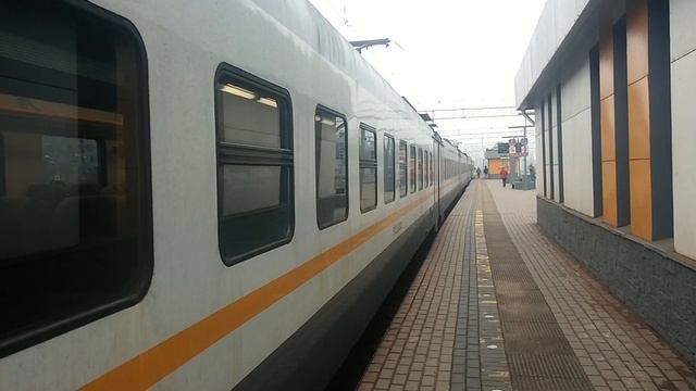 ЭП2Д-0050 ЦППК Перекраска Наше Подмосковье На станции Кунцевская смотреть онлайн